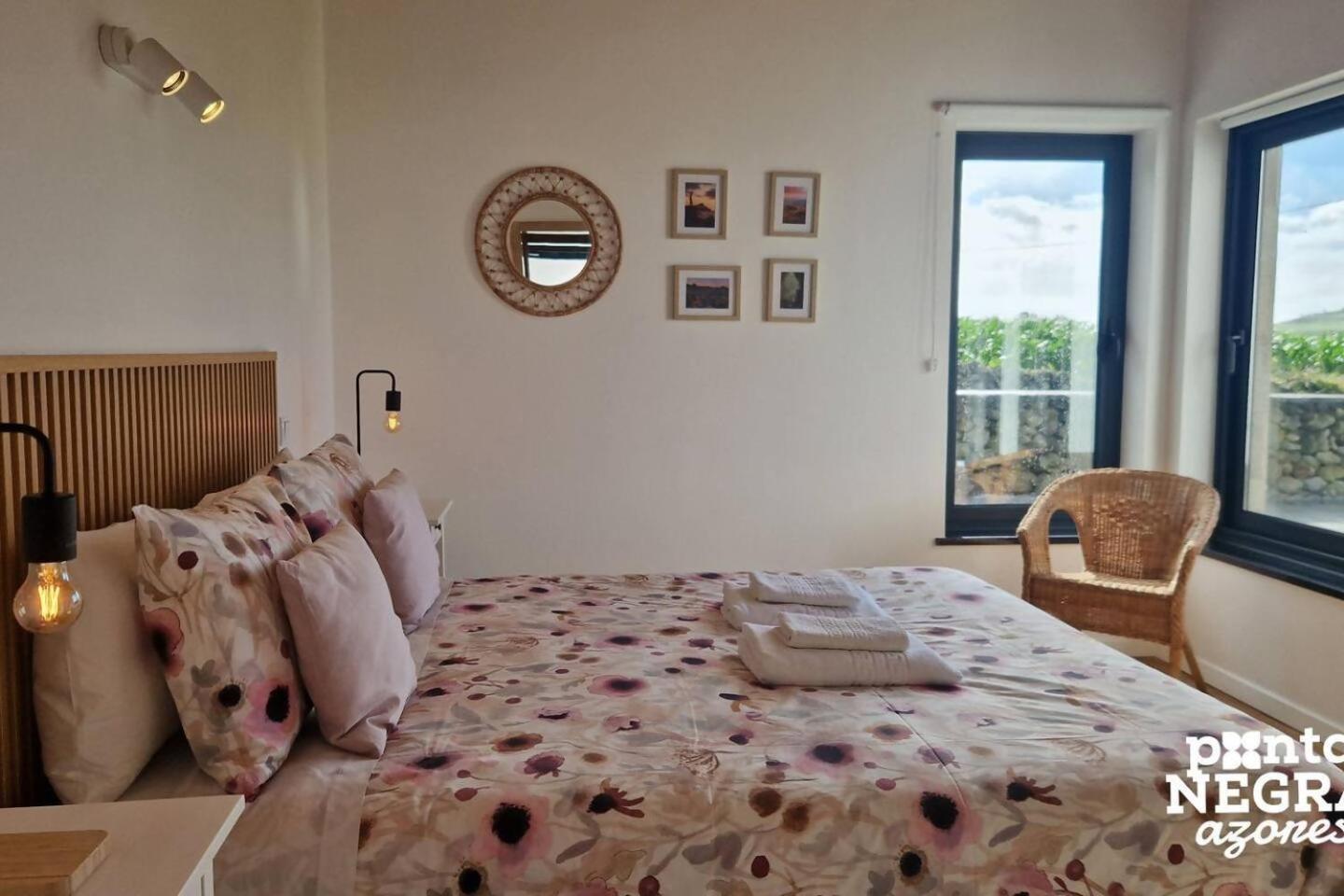 Photography House By Pontanegraazores Altares ภายนอก รูปภาพ