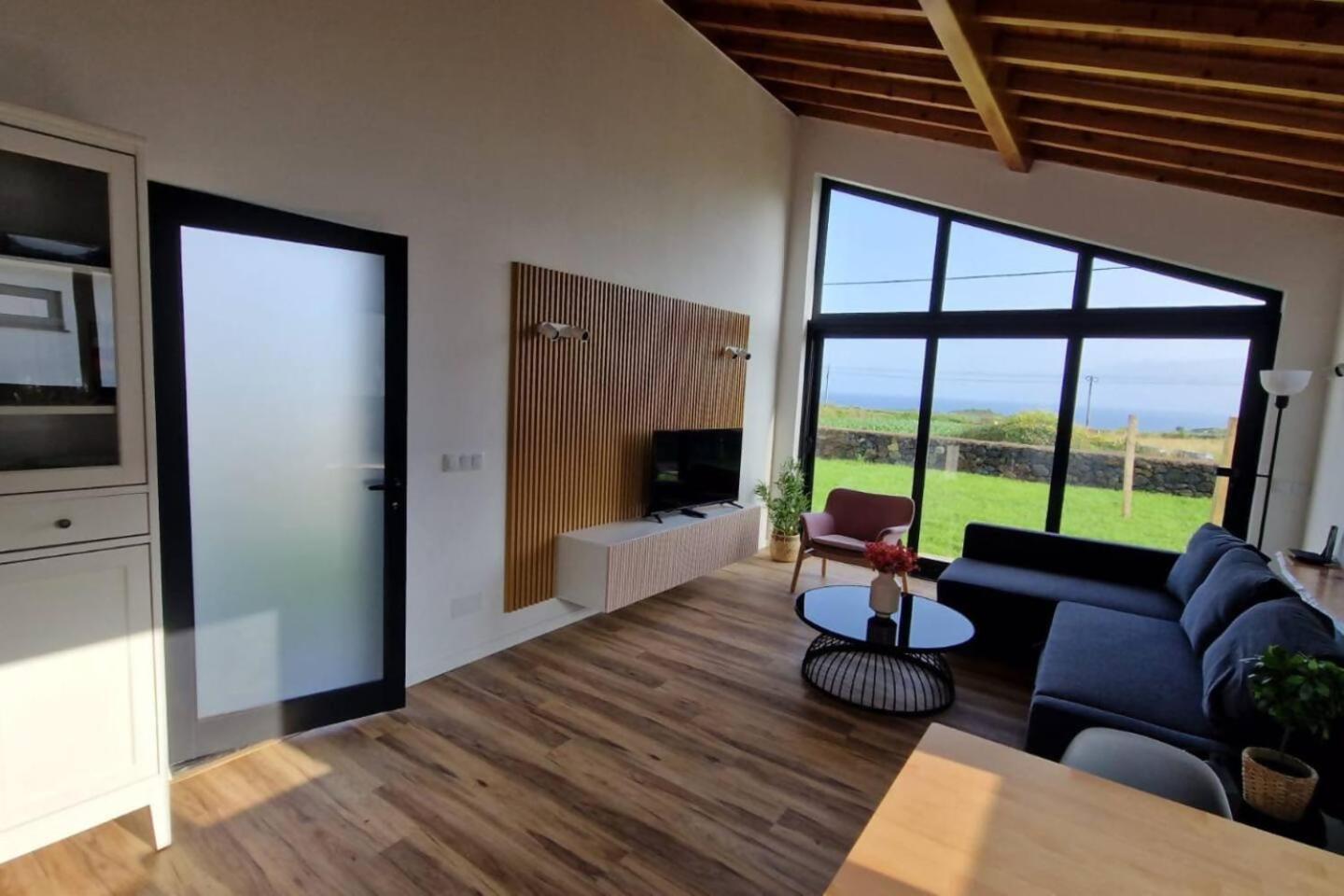 Photography House By Pontanegraazores Altares ภายนอก รูปภาพ